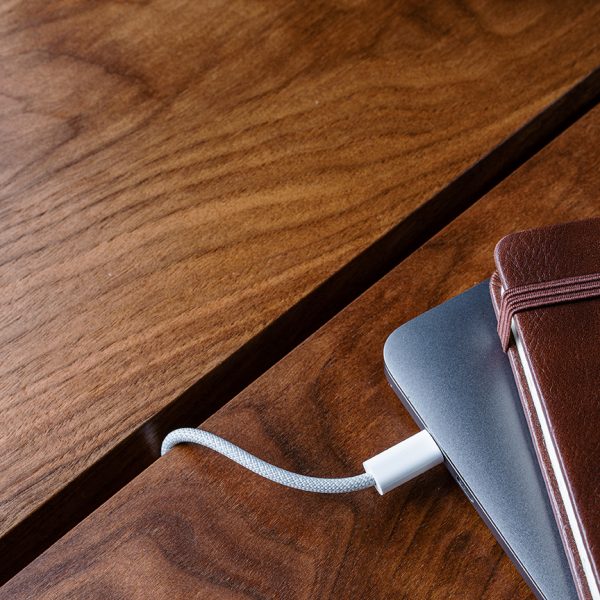 Konferenztisch nussbaum